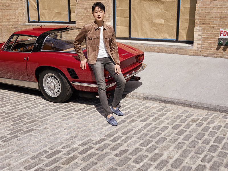 حذاء Gommino الأيقوني كما لم تشاهده من قبل... شاهد حملة MY RIDE من Tod’s بمشاركة شخصيات ملهمة